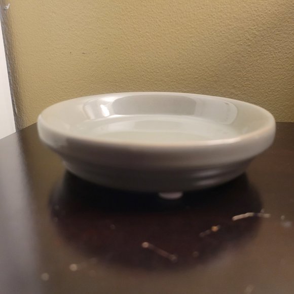 Garden Treasures 4.53-in Gray Ceramic Plant Saucer - Picture 8 of 9